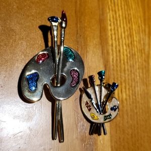 Paint brush and palette brooch and pin.